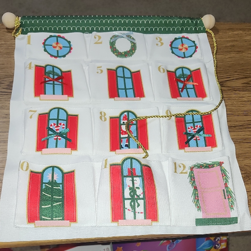 Packed Party Cottage Count Down Christmas Advent Calendar Hanging w/12 pockets